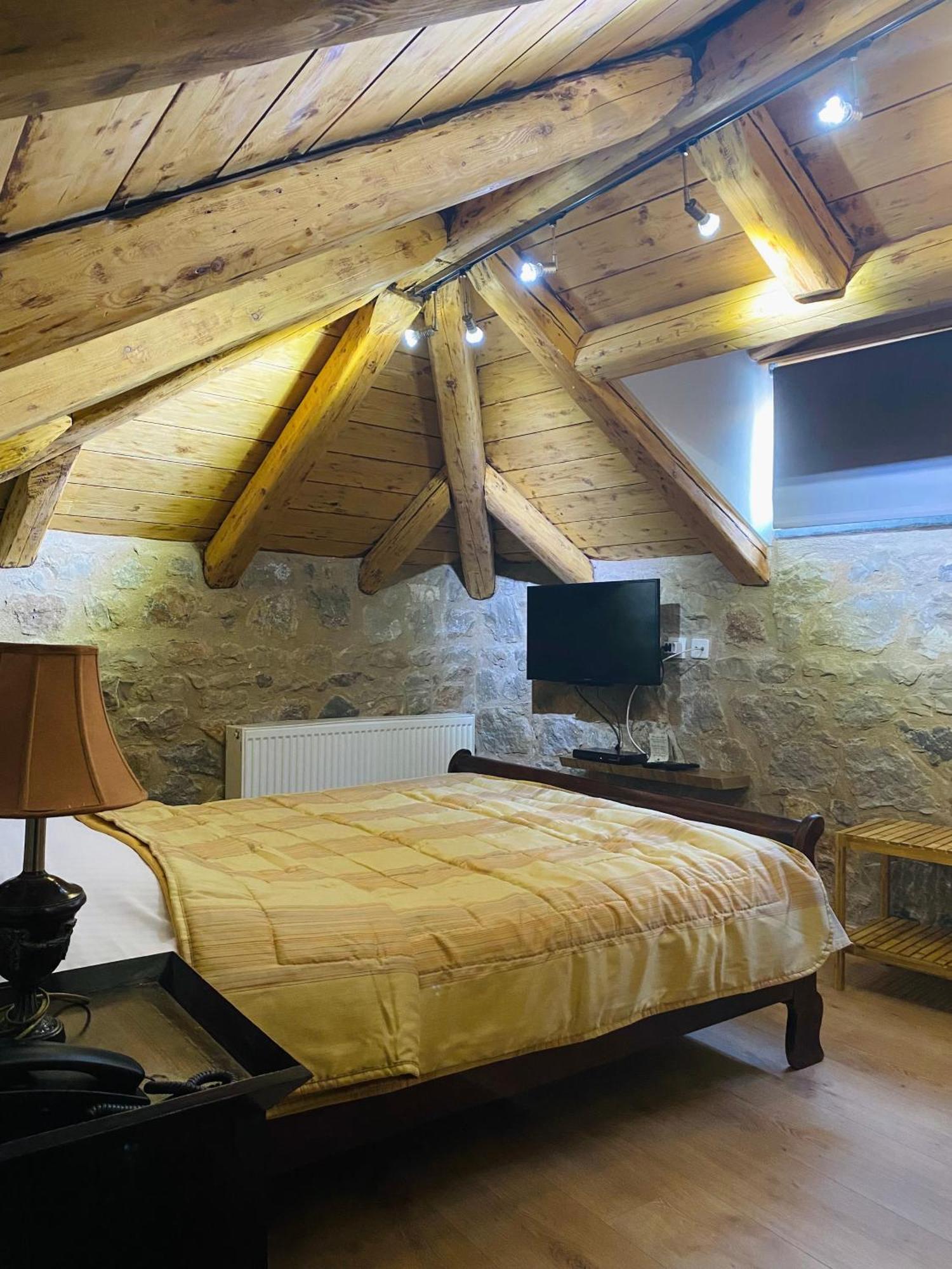 Alexandros Guesthouse Arachova Luaran gambar