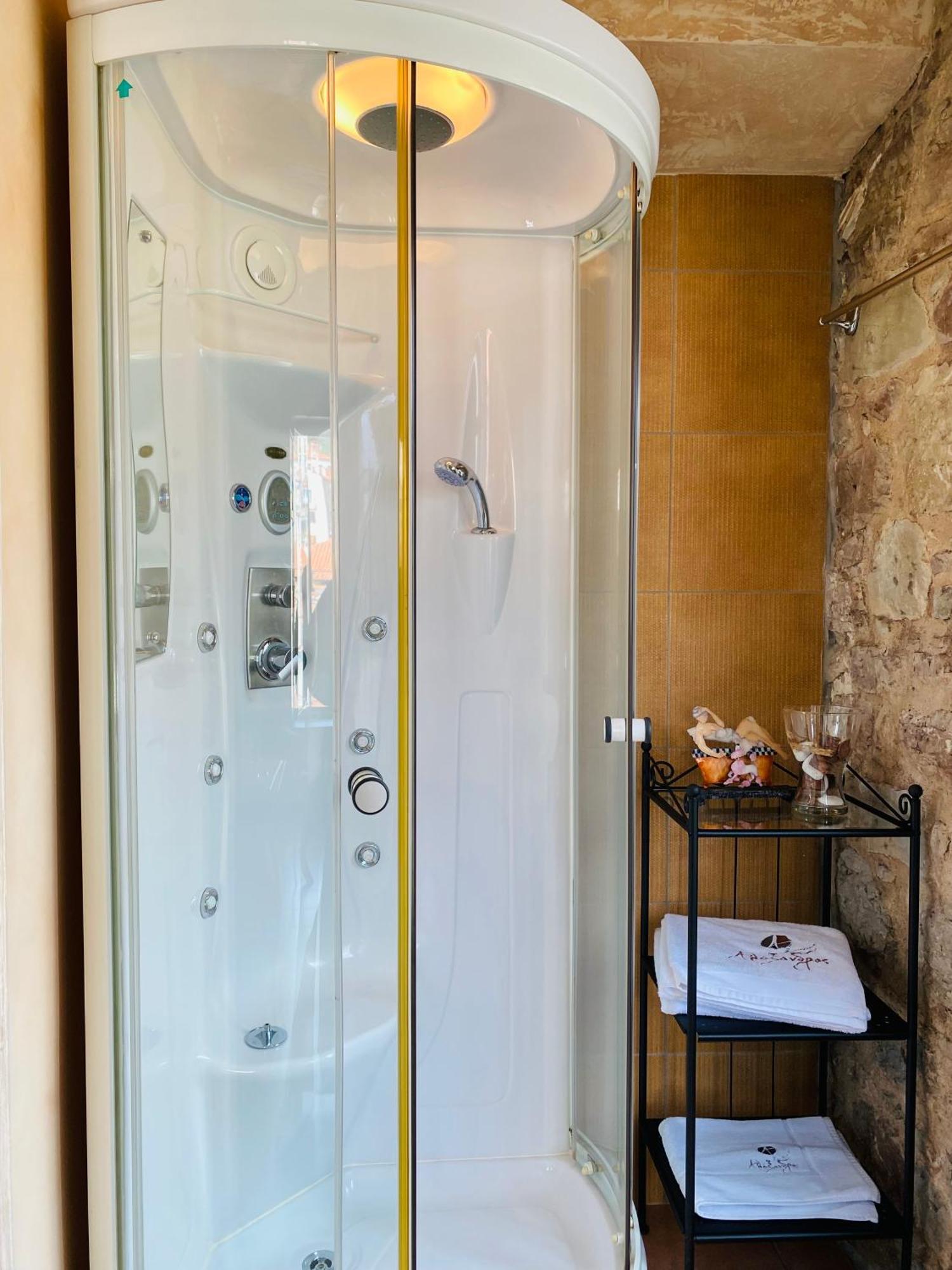 Alexandros Guesthouse Arachova Luaran gambar